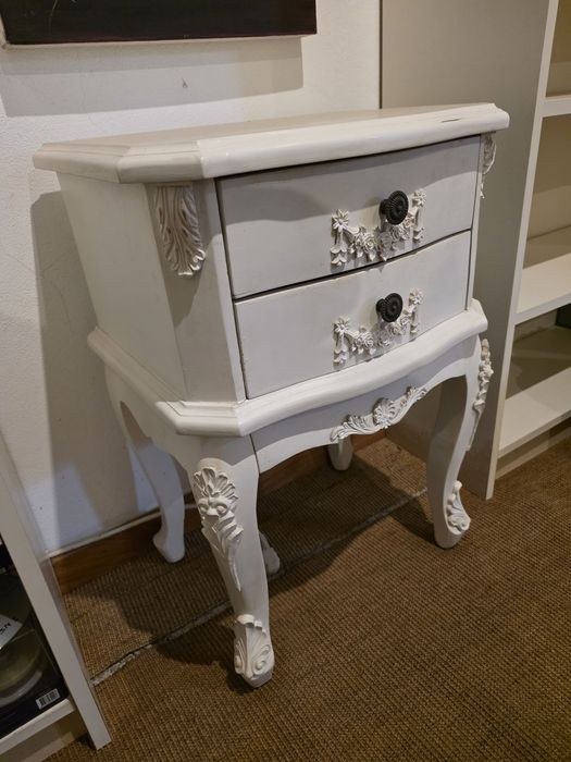 Mesinha de cabeceira vintage