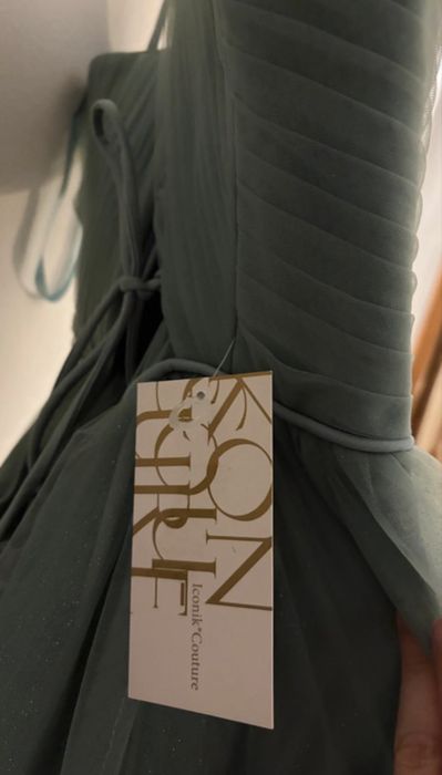 Vestido de Cerimónia Verde-Azulado com brilho
