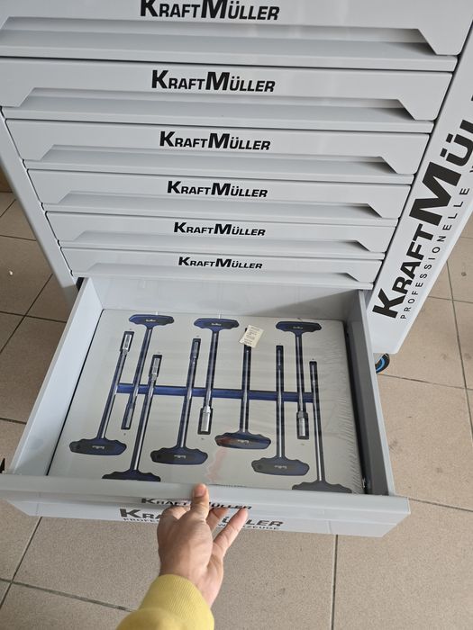 Carrinho de ferramentas 8 gavetas completas novo