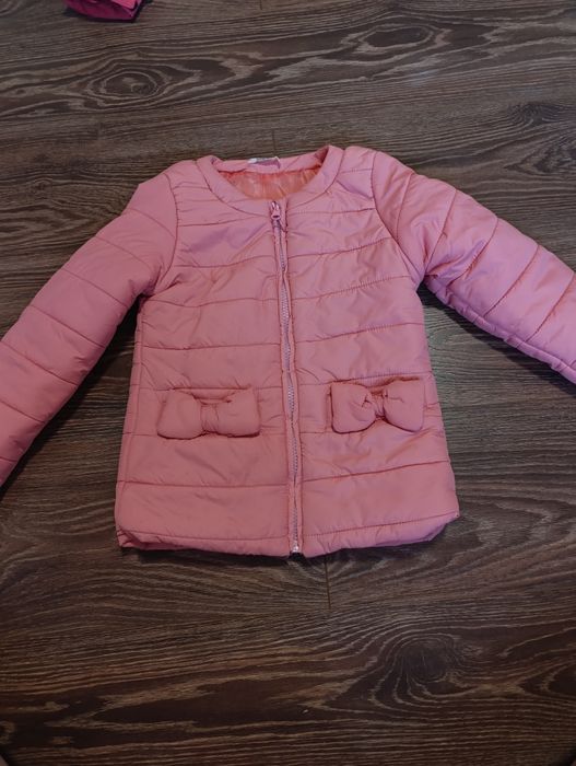Теплая куртка на девочку