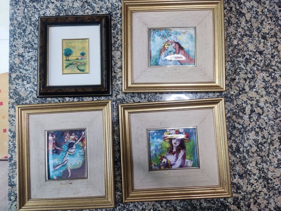 Quados antiguidades em bom estado