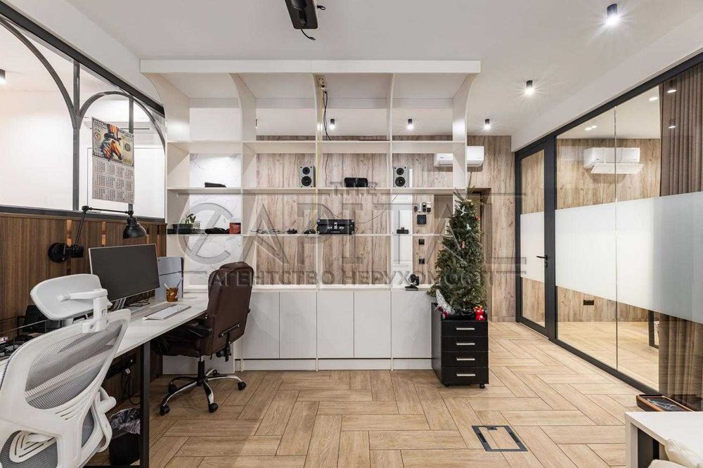 Продажа коммерческого помещения 57 м² на ул. Лысенко 3, центр Киева