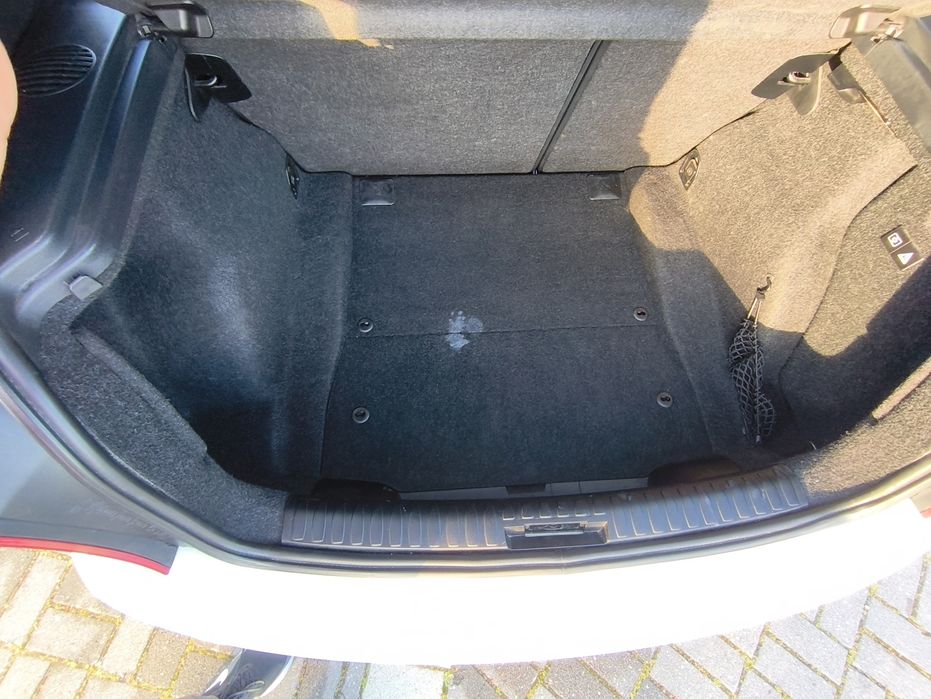 BMW  E 81 118 D Pack M troco 160€ Mês