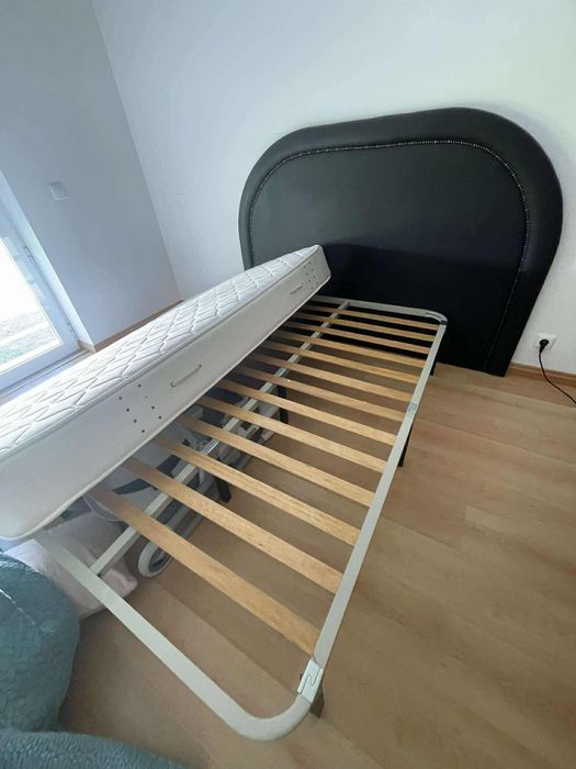 Cama com cabeceira estrado e colchao