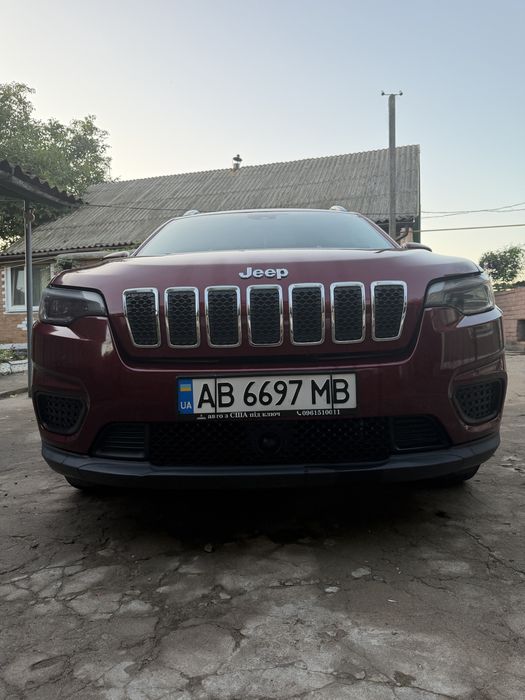jeep 2020 р машина в хорошому стані