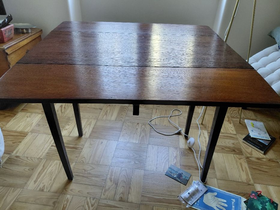 Mesa antiga de abas em madeira – restaurada