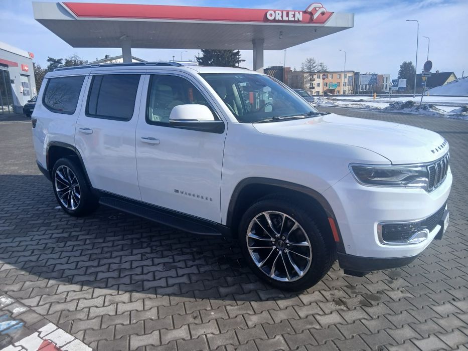 Samochód Jeep Wagoneer