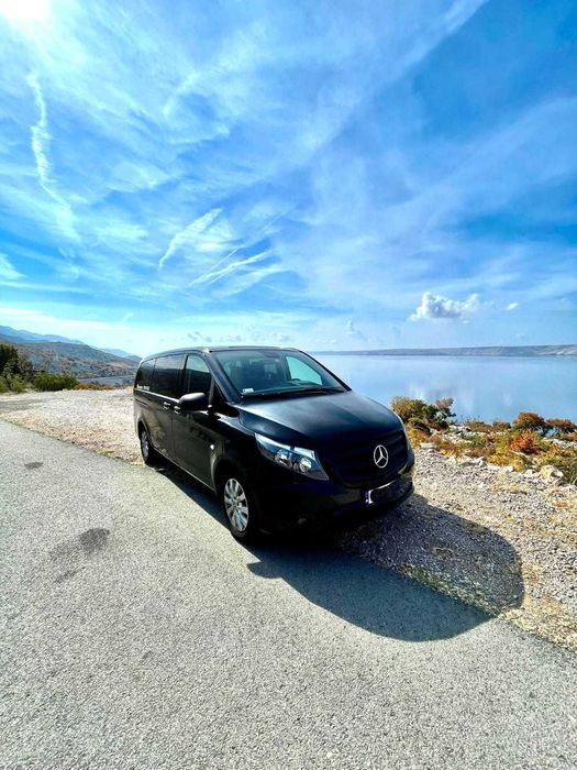 Wynajem busa Mercedes Vito Tourer - 8 osobowy. Wypożyczalnia busów.