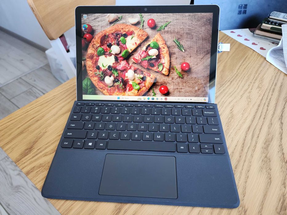 Планшет Microsoft Surface Go 2 Pentium/4/64GB (STV-00001) як Новий