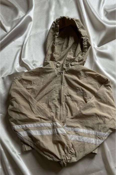 Вітровка-кофта bershka бежевого коляру s-m y2k