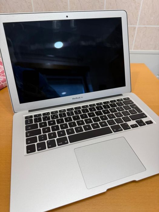 Computador Mac Book Air ( 13-inch, 201764586031682051121