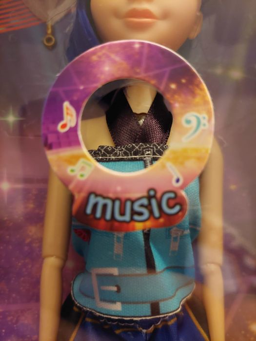 Boneca Zoey K-Pop Demon Hunters