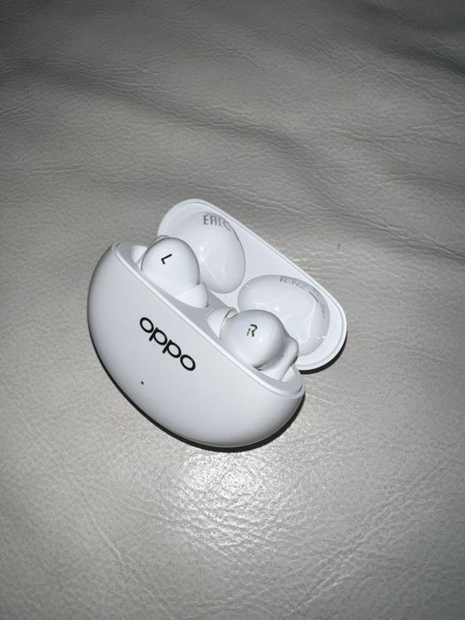 OPPO Enco Air4 Pro (Moonlight White)