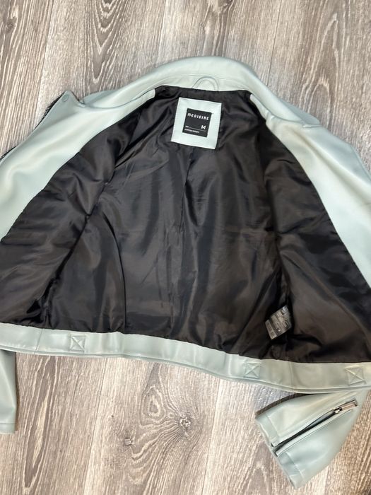 Куртка кожанка, колір ментол, нова, розмір М