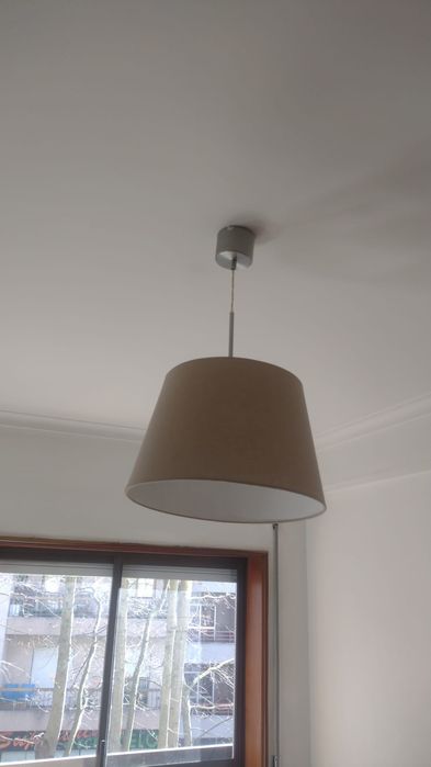 Vendo 2 candeeiros IKEA de sala ou quarto na cor creme