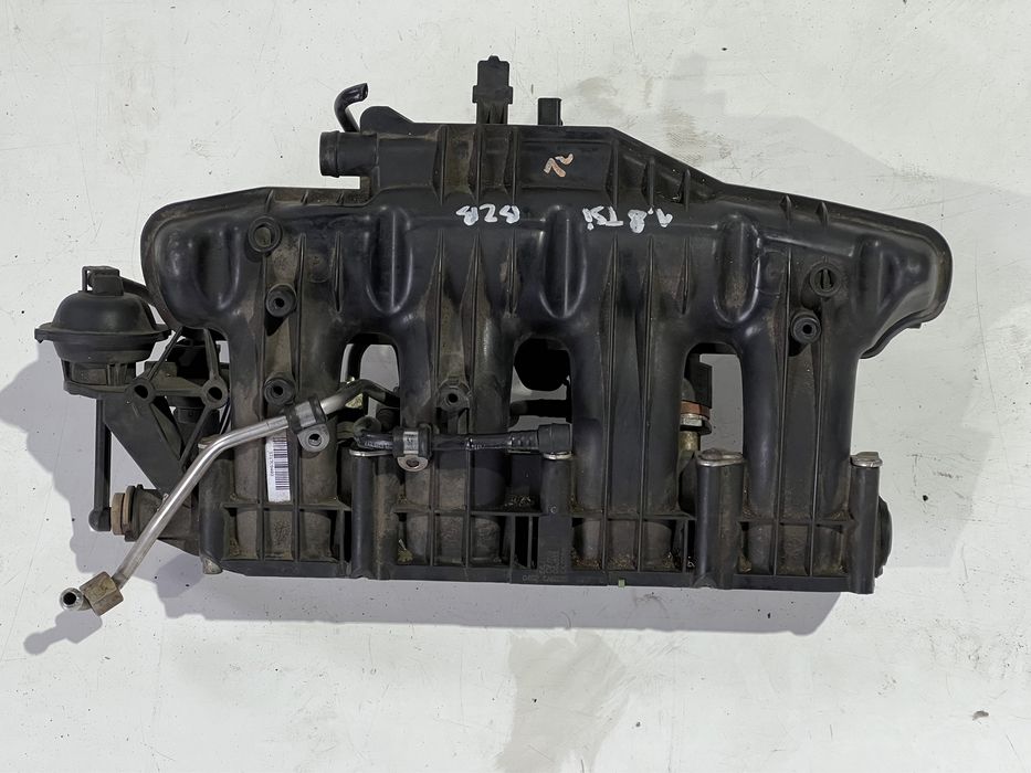 Впускний колектор passat b6 skoda a5 1.8 tsi bzb 06J133185AR cda cdaa