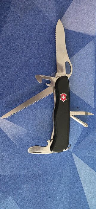Victorinox Trailmaster One Hand Black uzywany