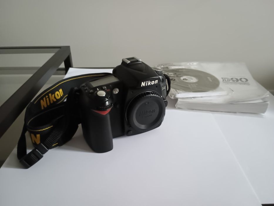 Body Nikon d90 na części uszkodzone