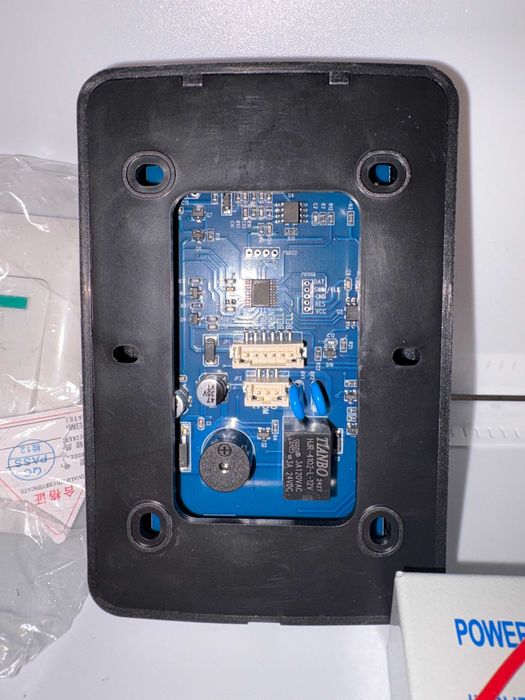 System kontroli dostępu RFID zamek na kartę 10 BRELOKÓW.