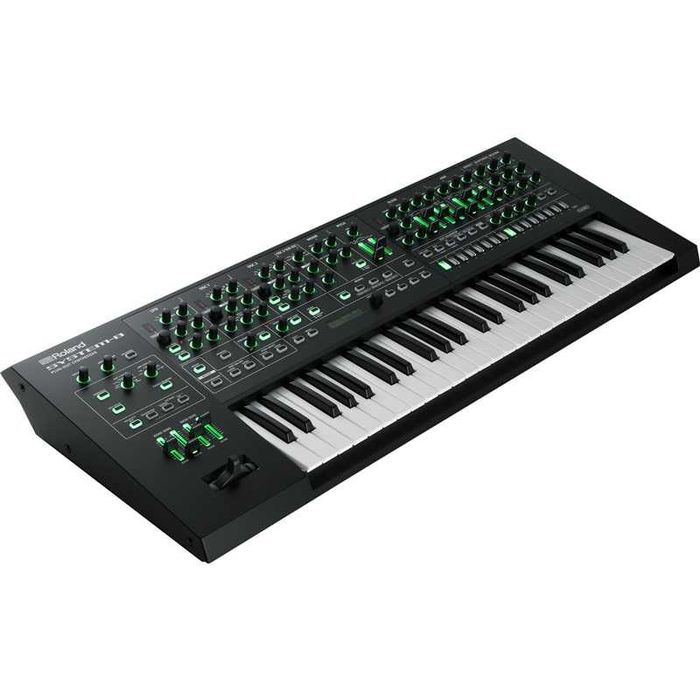 Roland System 8 como novo