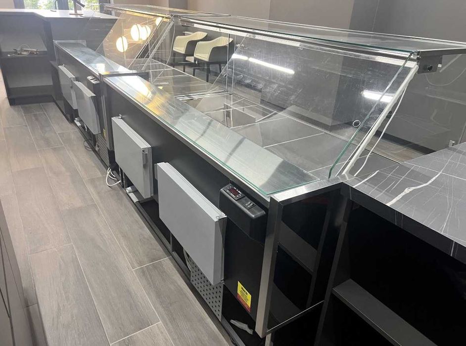 Холодильна вітрина CAPRAIA СUBE бізнес класу гарантія КУБ