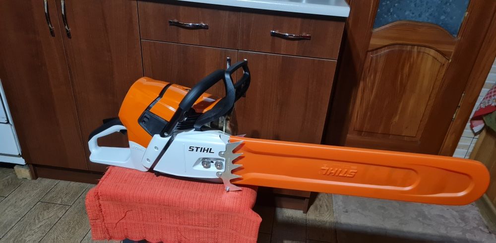 Нова бензопила Stihl MS 651 (Німеччина)