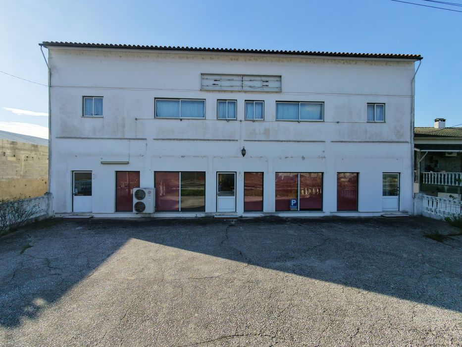 Imóvel Exclusivo com Restaurante e Alojamento | Excelente Localização