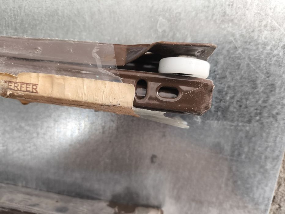Corrediça para gaveta.
