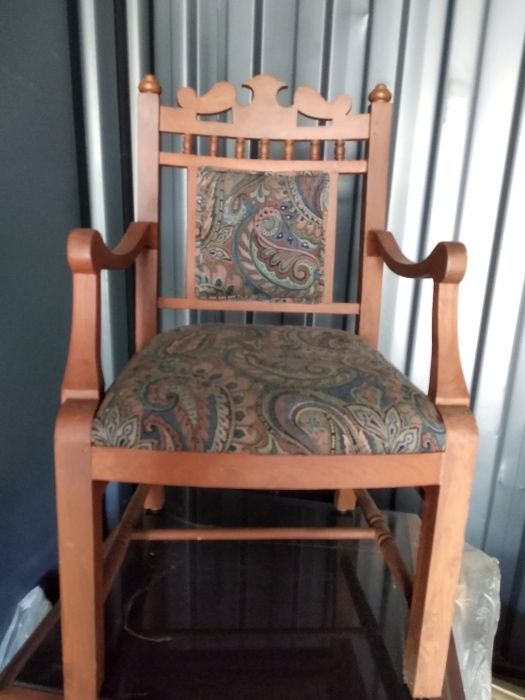 Кресло- стул из красного дерева