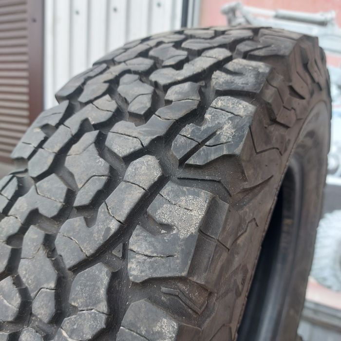 Колеса 225 75 16 BFgoodrich шини 215 резина 70 болотна грязева Нива