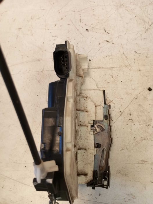 Fechadura / fecho porta frente esquerdo VW Scirocco