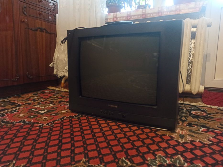 Продам телевізор