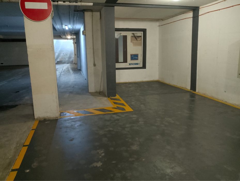 Продаж подвійного паркомісця в підземному паркінгу БЕЗ КОМІСІЇ