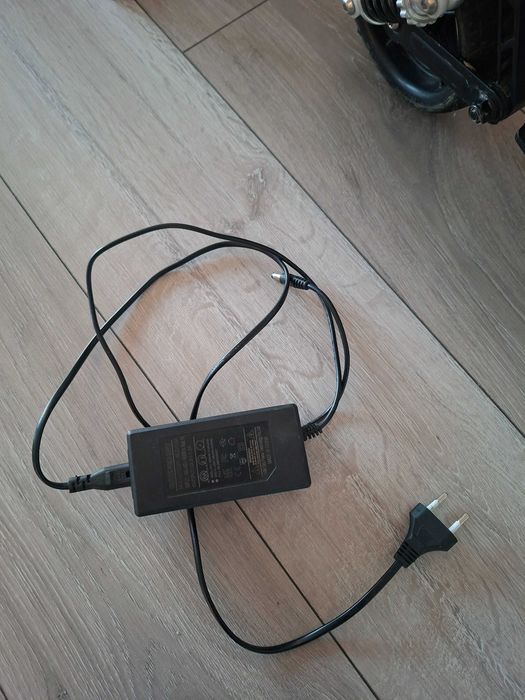 Hulajnoga elektryczna dziecięca