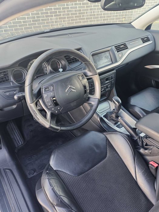 Citroën C5 1.6 HDi 112cv Automático • Pele • 148.000km