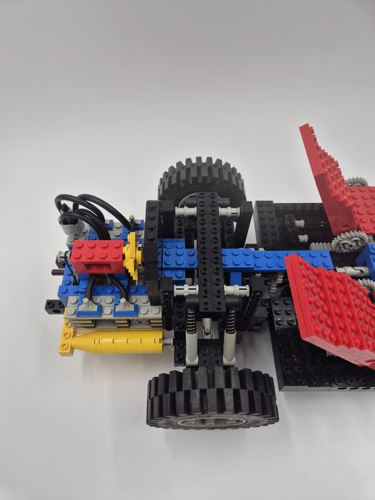 Lego Technic 8865 i 8860 Test Car