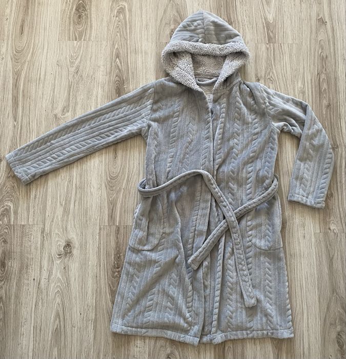 Szary szlafrok Reserved s-m