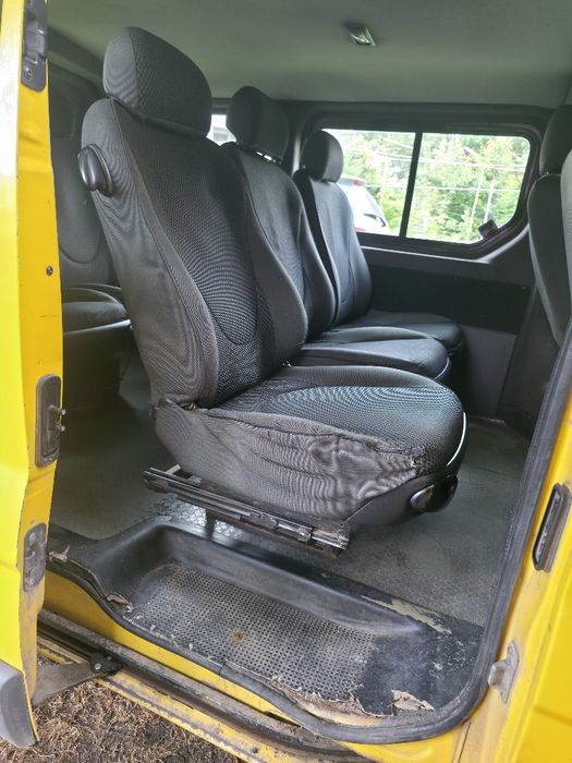 Продати авто Opel Vivaro