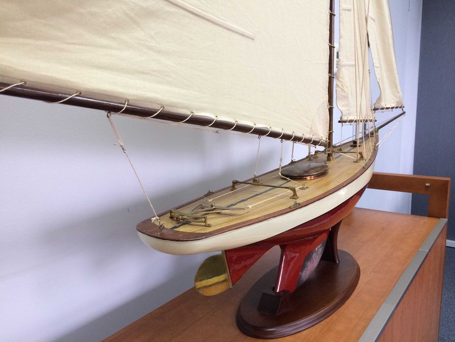 Model statku Bermuda Sloop - oryginał Authentic Models