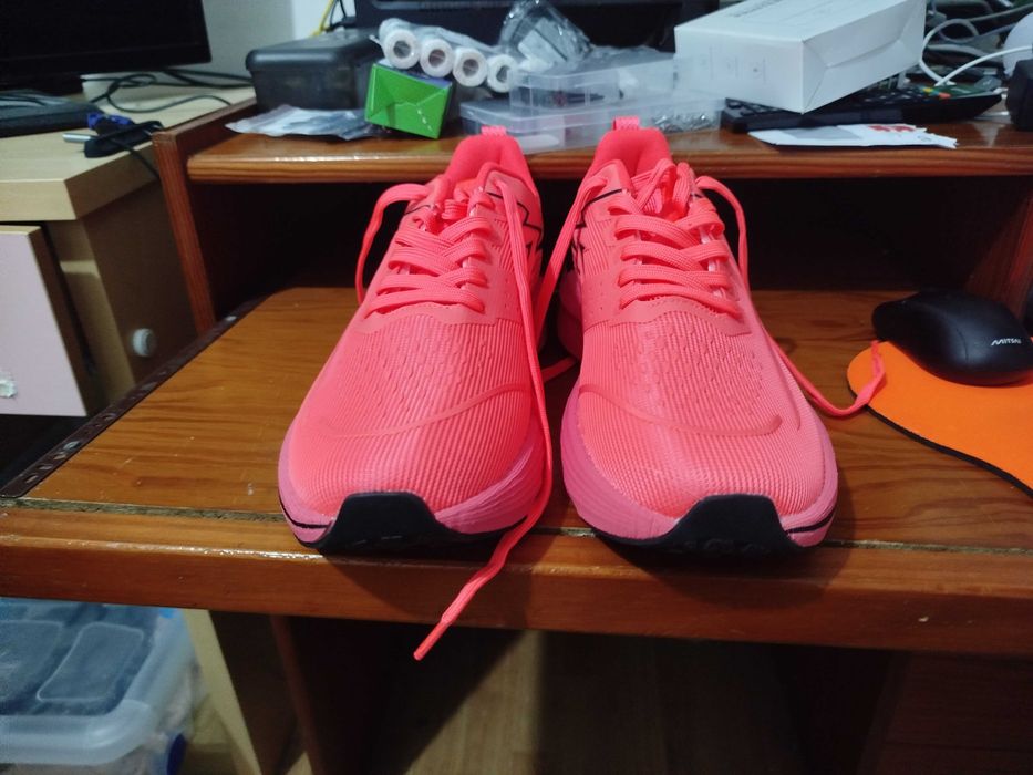 Sapatilhas 44 NOVAS Running corrida caminhada Sola alta amortecimento