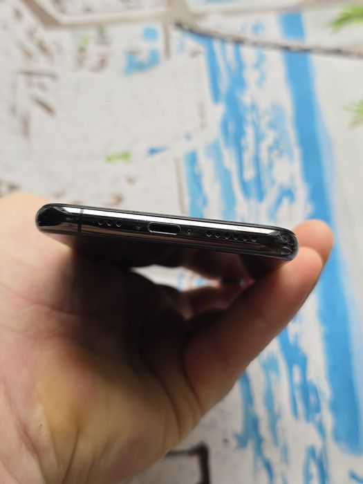 iPhone Xs 64GB в чудовому стані