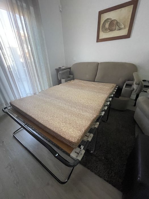Conjunto de sofá cama e poltrona