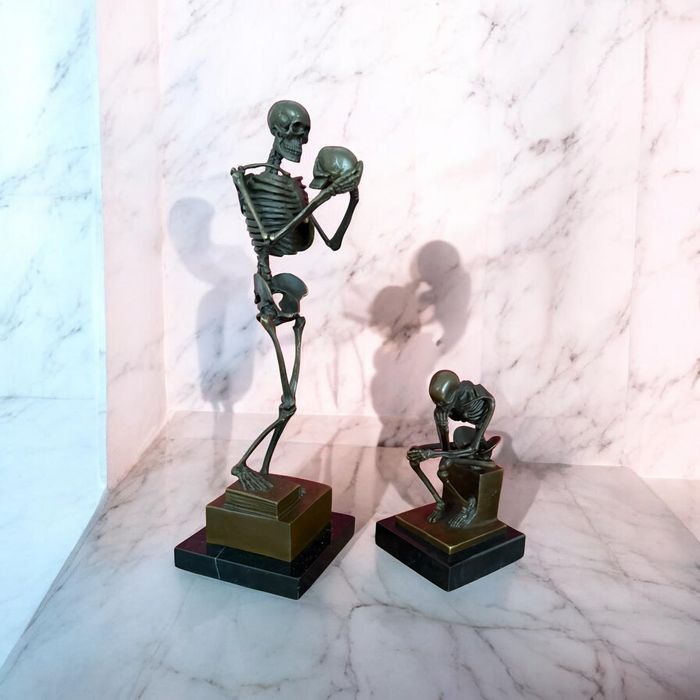 Статуетка скелет бронза мрамор скульптура коллекция