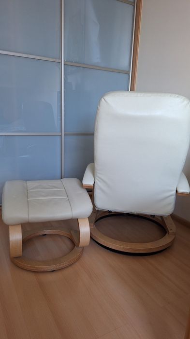 Fotel wypoczynkowy + podnóżek | gięte drewno | ponadczasowy design