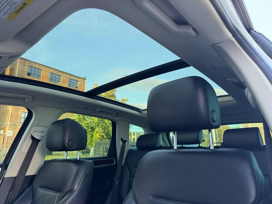 Volkswagen Touareg Car Invest Ukraine Лізинг