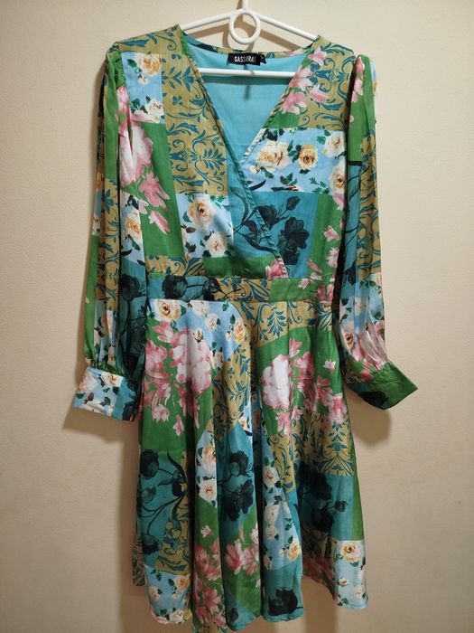 Elegancka sukienka rozmiar 38