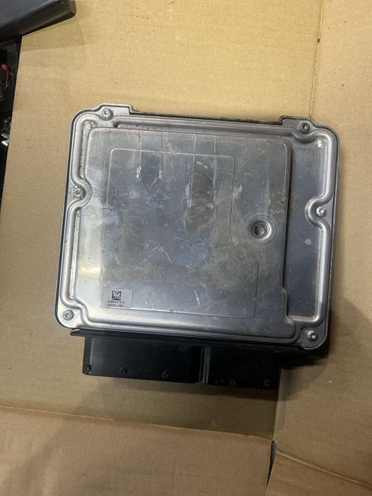 Блок керування двигуном,мозги 1.4 tsi