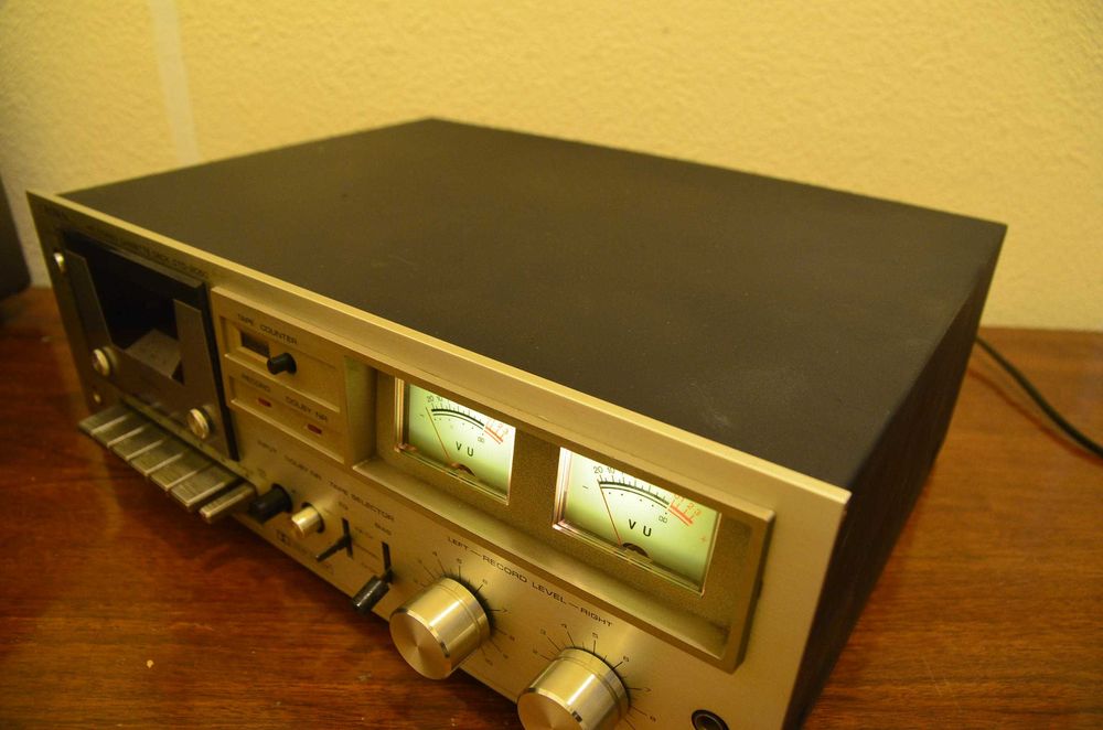 Gravador de cassetes Crown CTD- 2050