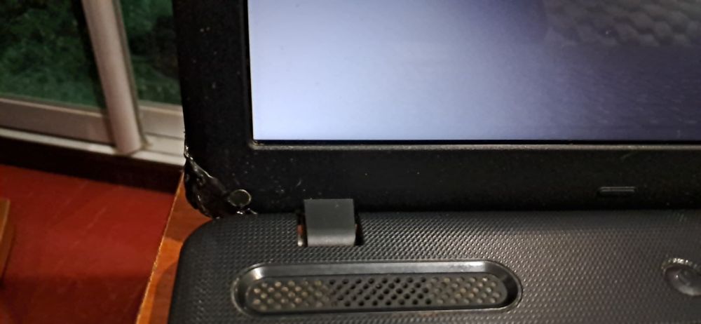 Продам новтбук TOSHIBA