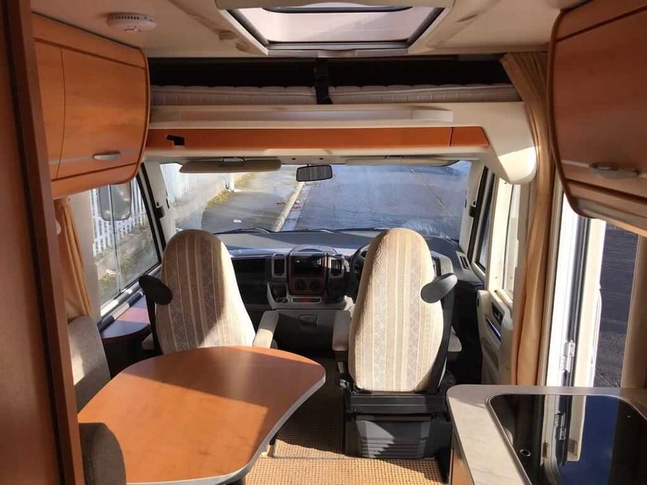 Aluguer Rental Autocaravana Campervan Motorhome surf Hymer 5 pax